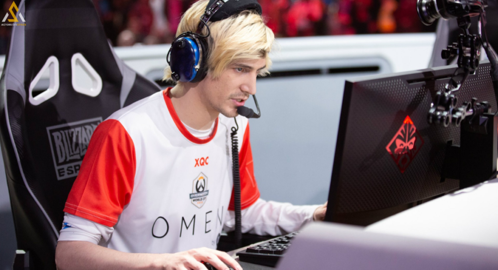 how does xqc make money